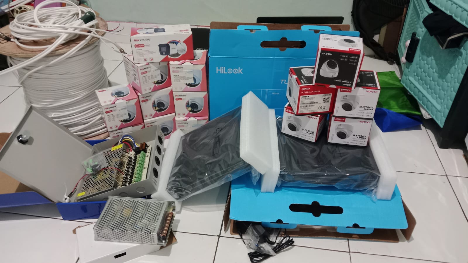 Pemasangan CCTV di PT PT. Karya Mitra Lestari